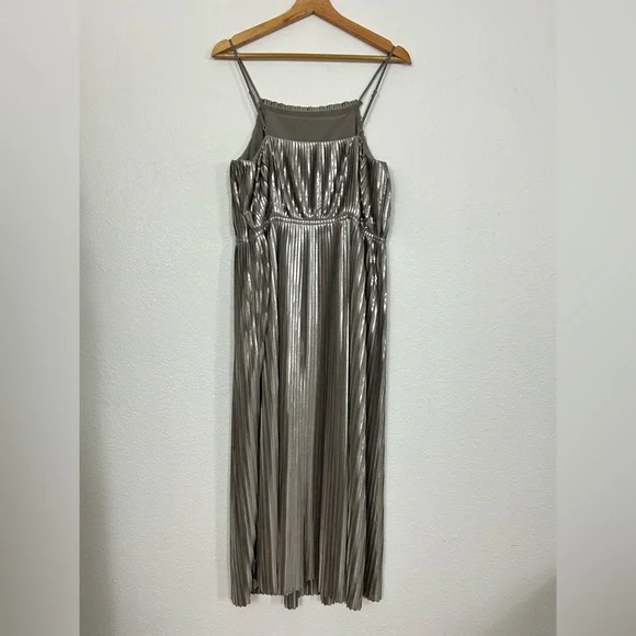 Banana Republic Size 8 Gunmetal Pleated Midi Dress FESTIVE PARTY FORMAL - Picture 6 of 12